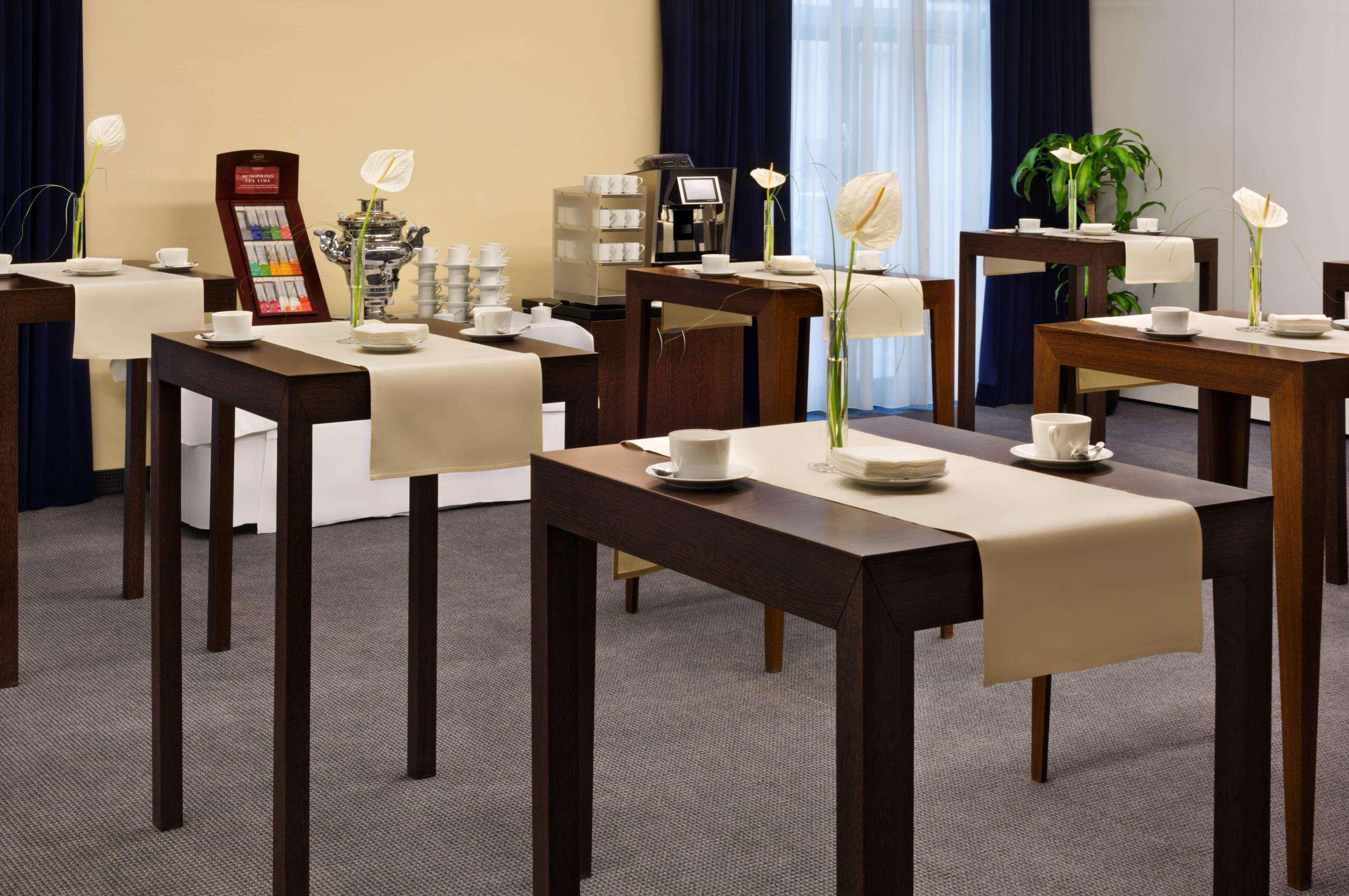 Metropolitan By Flemings