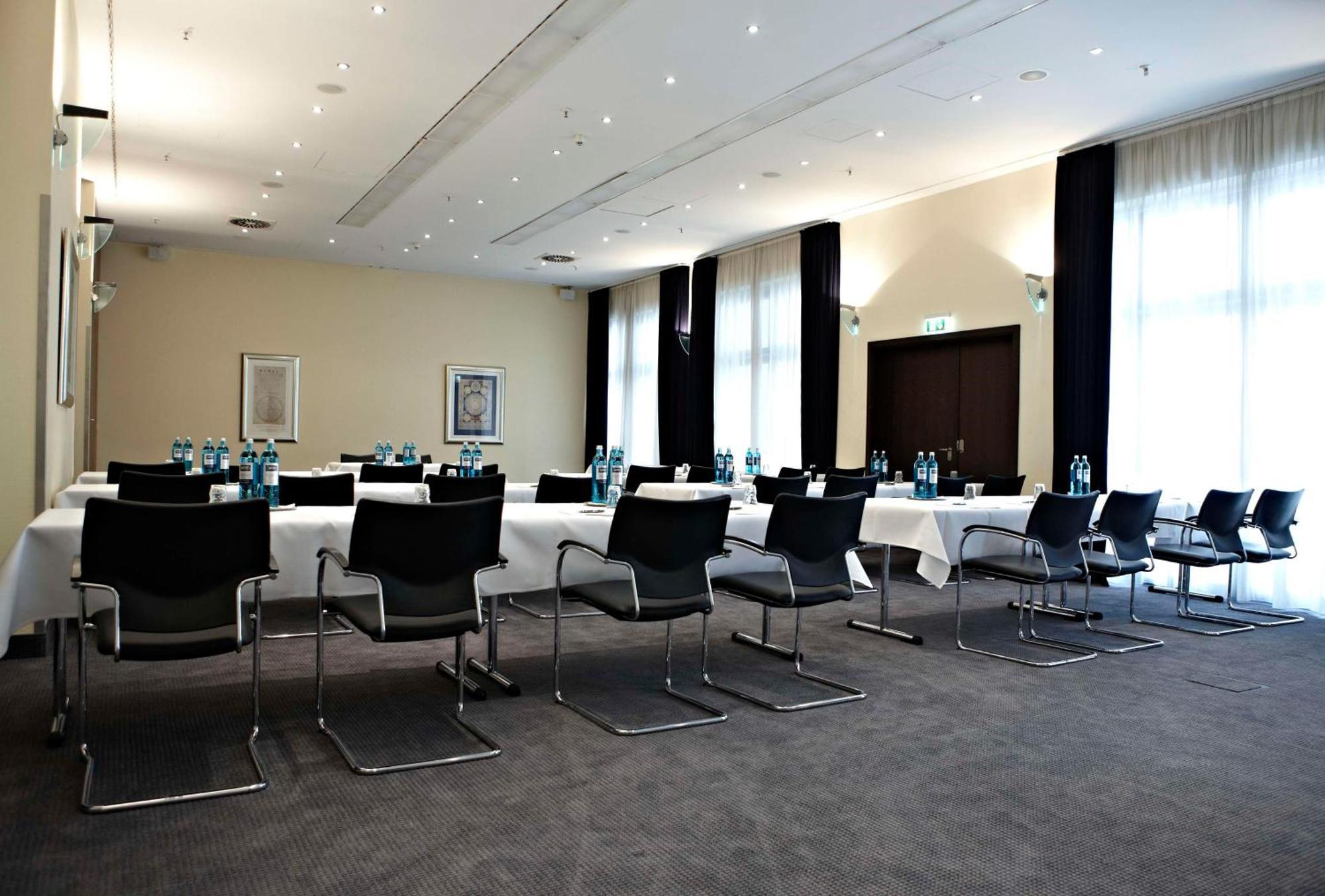 Metropolitan By Flemings Hotel