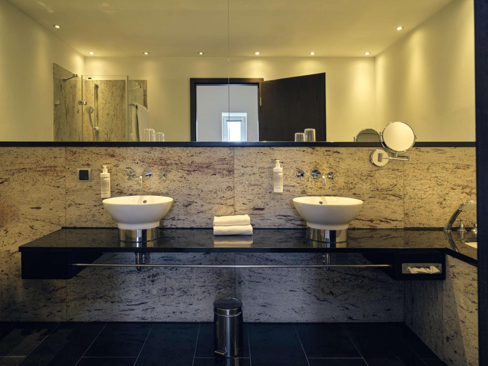 Metropolitan By Flemings Hotel 4*